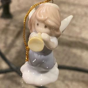 Vintage Precious Moments angel ornament